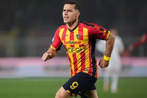 تقارير: ميلان يفاضل بين ثنائي أودينيزي وليتشي لتدعيم الهجوم